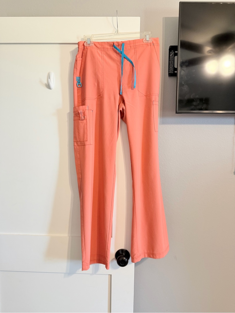 Carhartt Coral Pink Scrub Set with Teal Accents - Picture 7 of 12